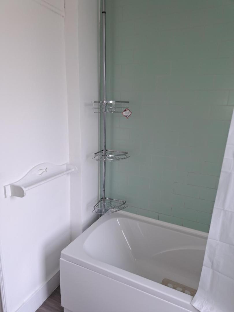 Double Room Available- London Seven Kings Seven Kings Train Station イルフォード エクステリア 写真